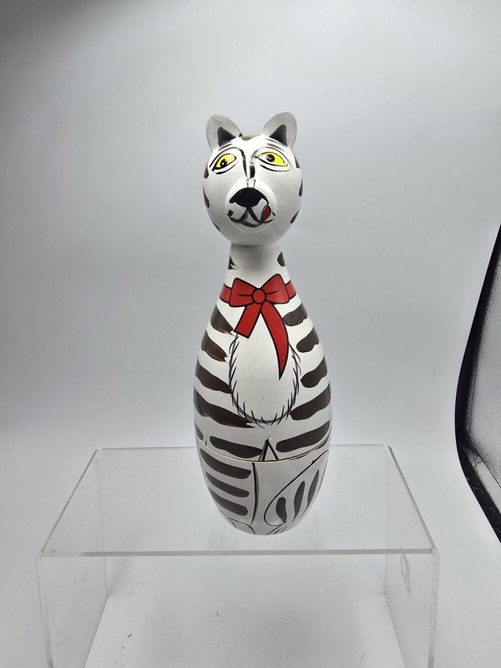 Bits and Pieces Cat Nesting Dolls Matryoshka Wooden Russian Hand Painted